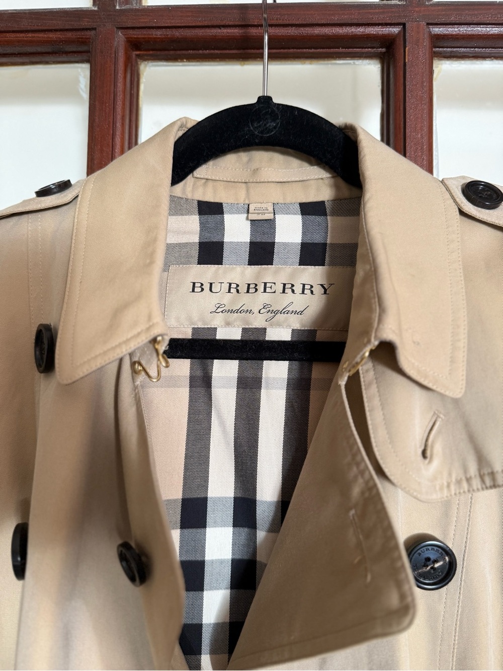 Burberry Honey Beige Double-Breasted Trench Coat with Gold Belt + Buckles - Picture 13 of 16